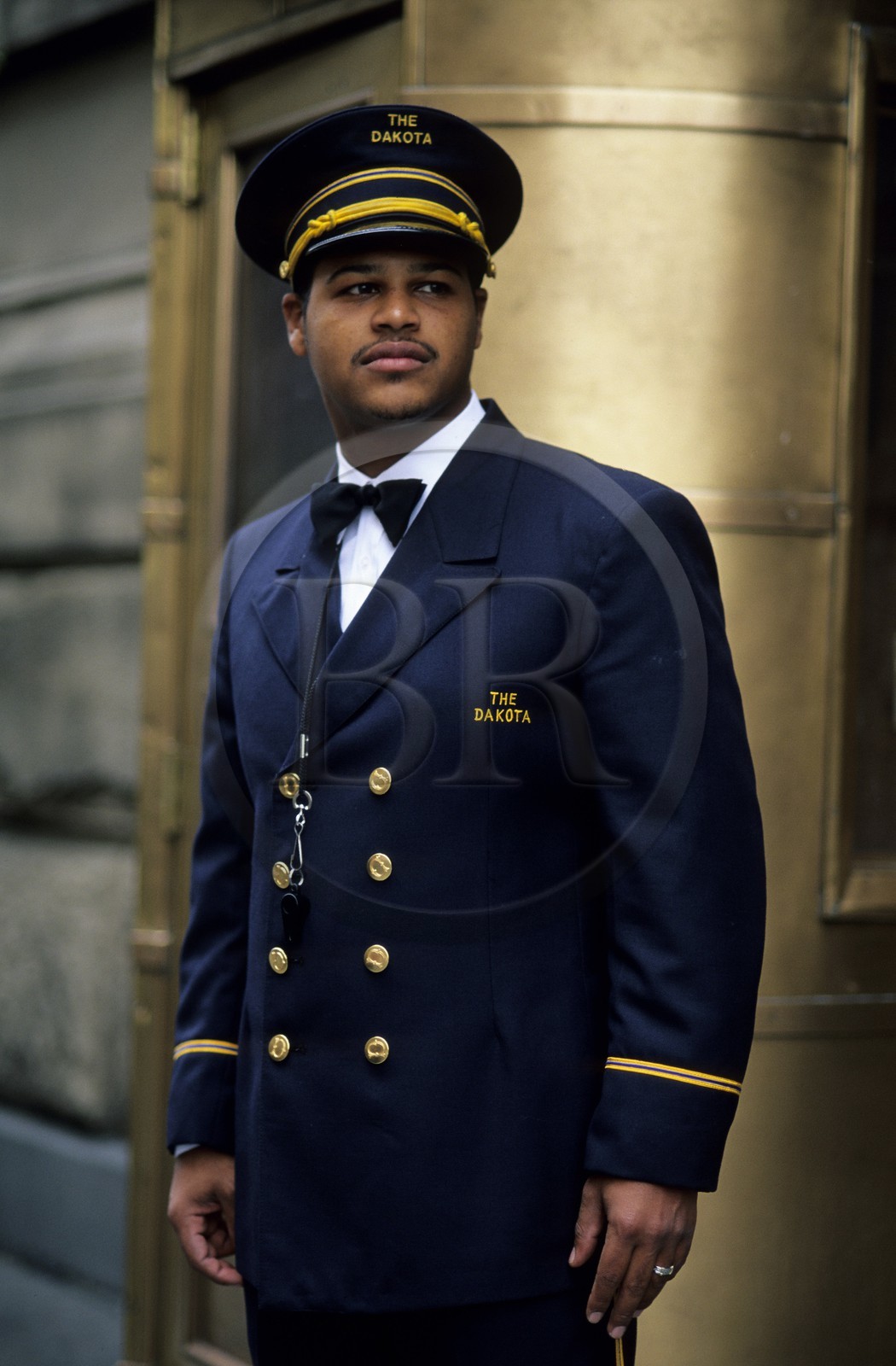 états-Unis, New York, Manhattan, (Upper West Side), portier du 72 Street Dakota Building (l' immeuble de John Lennon)