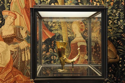 France, Paris (75), musée du Moyen-Age, ancien hôtel de Cluny, corne à boire en forme de griffon, début 16ème siècle