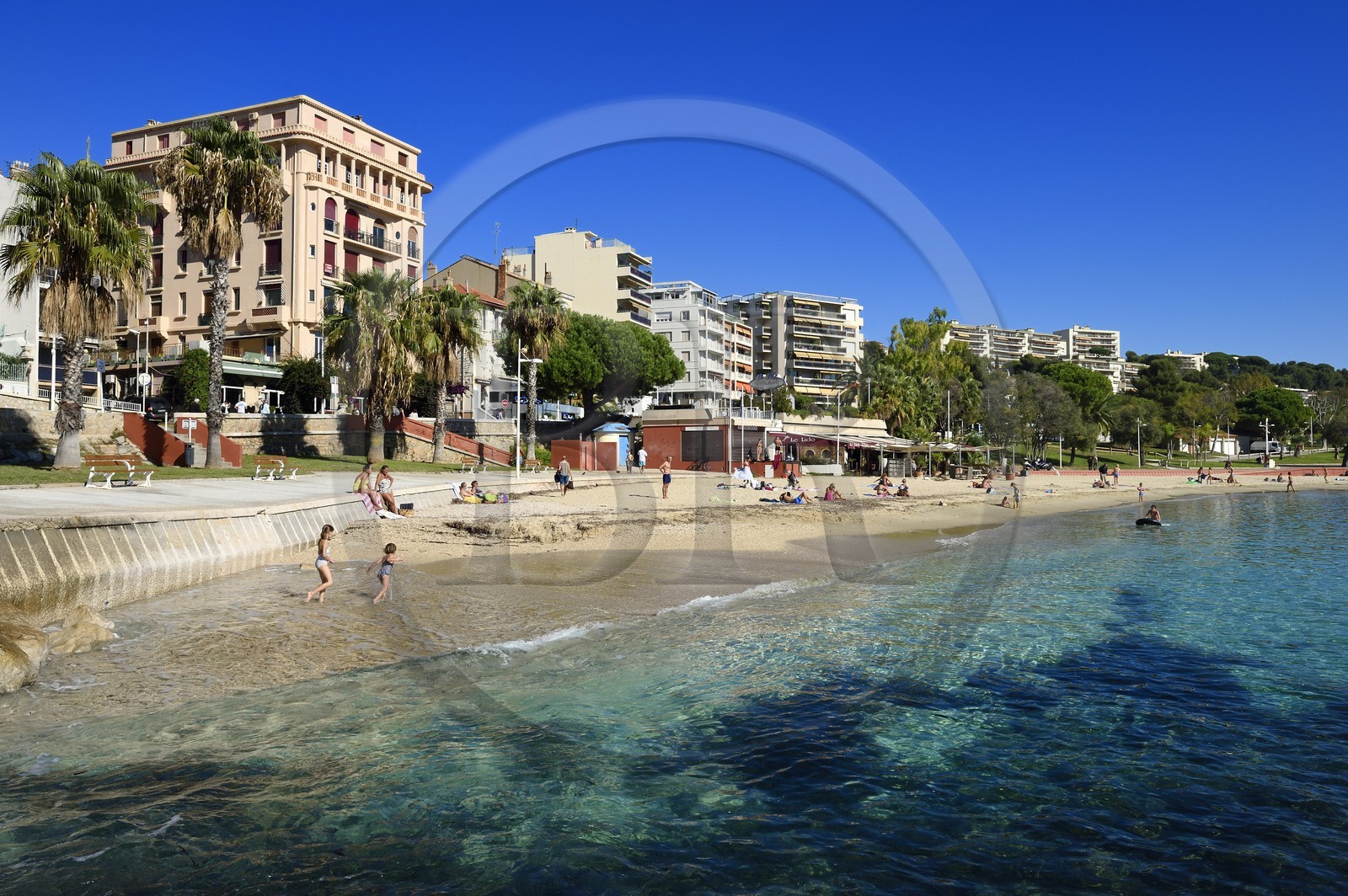 France, Var (83), Toulon, corniche, plage du Mourillon