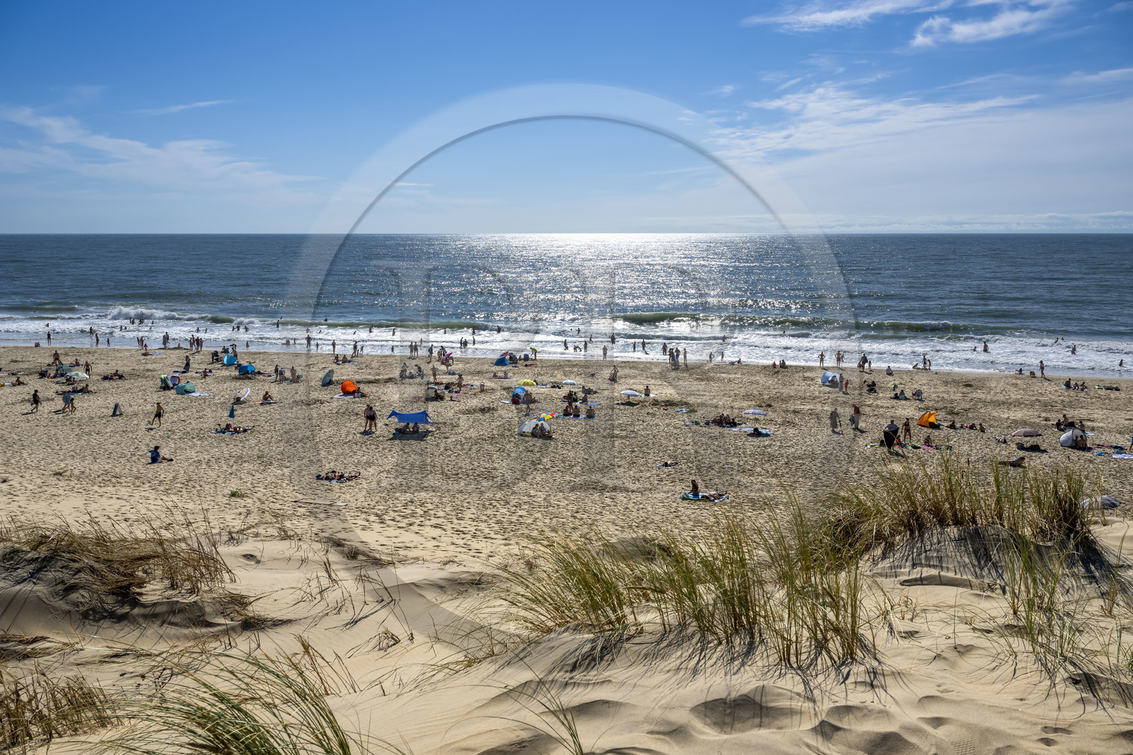 France, Charente-Maritime, Royan, La Tremblade, beach at the foot of the La Coubre Lighthouse