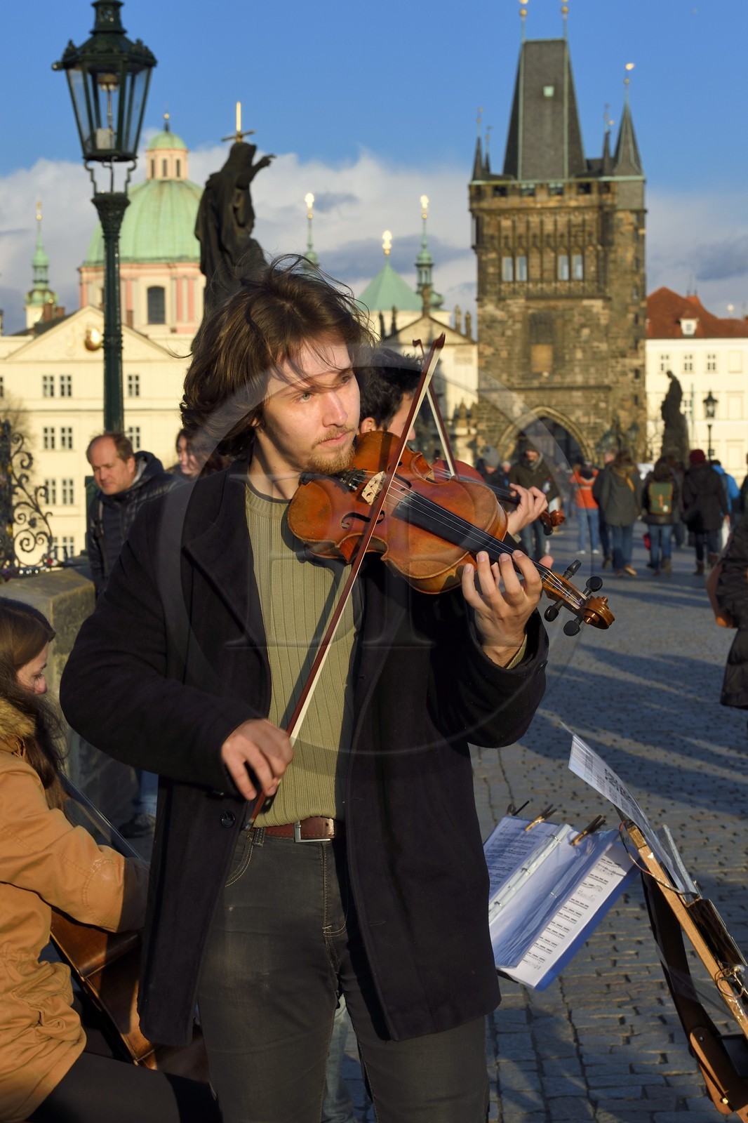 Czech Republic, Prague, historical centre listed as World Heritage by UNESCO, violinists concert on the Charles Bridge over Vltava River