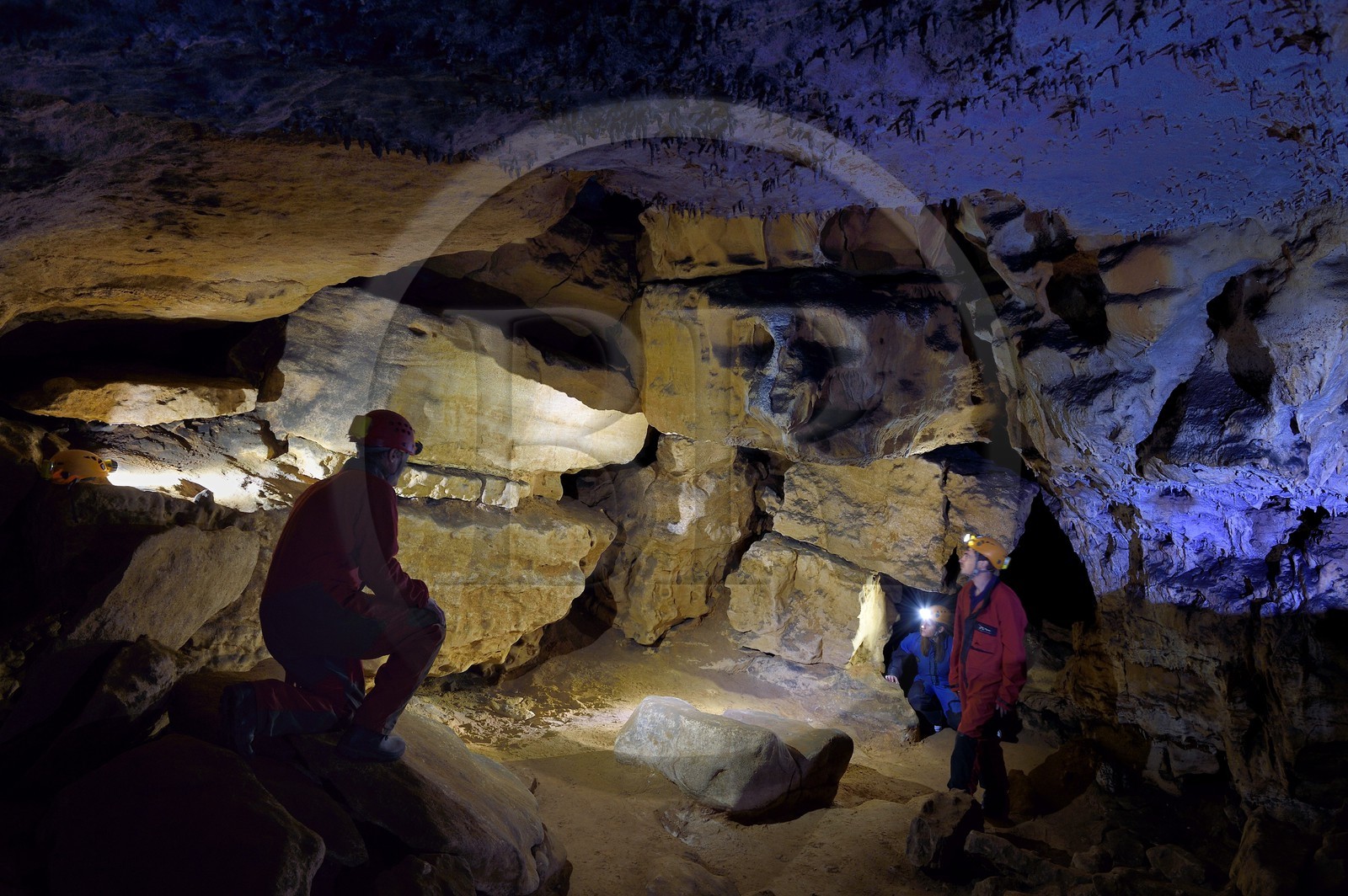 France, Dordogne (24), Périgord Noir, vallée de la Dordogne, Groléjac, initiation à la spéléologie avec Laurent Lignac de Couleur Périgord dans la grotte du Pechialet