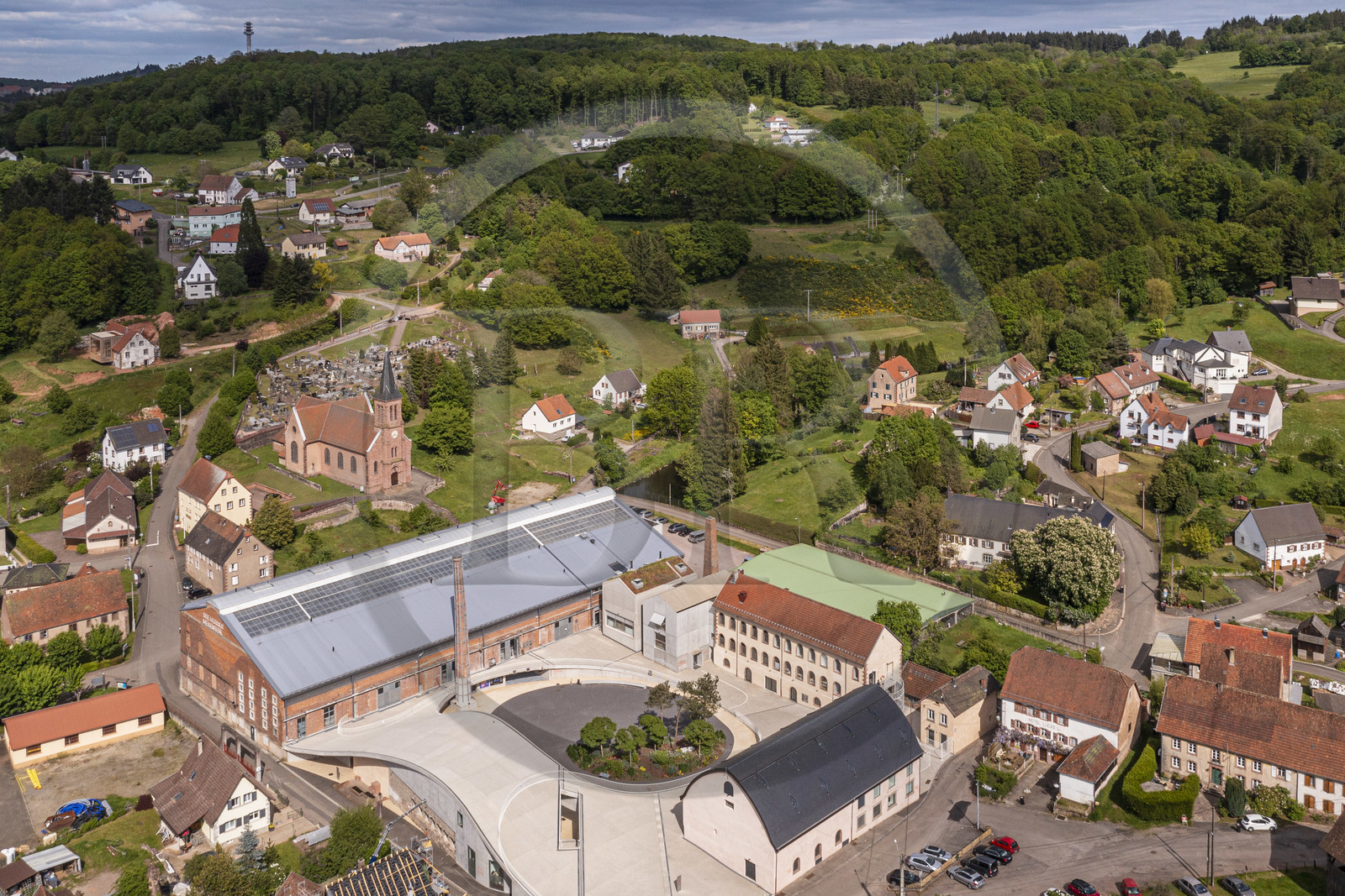 France, Moselle (57), Meisenthal, Centre international d’Art verrier (CIAV) (vue aérienne)