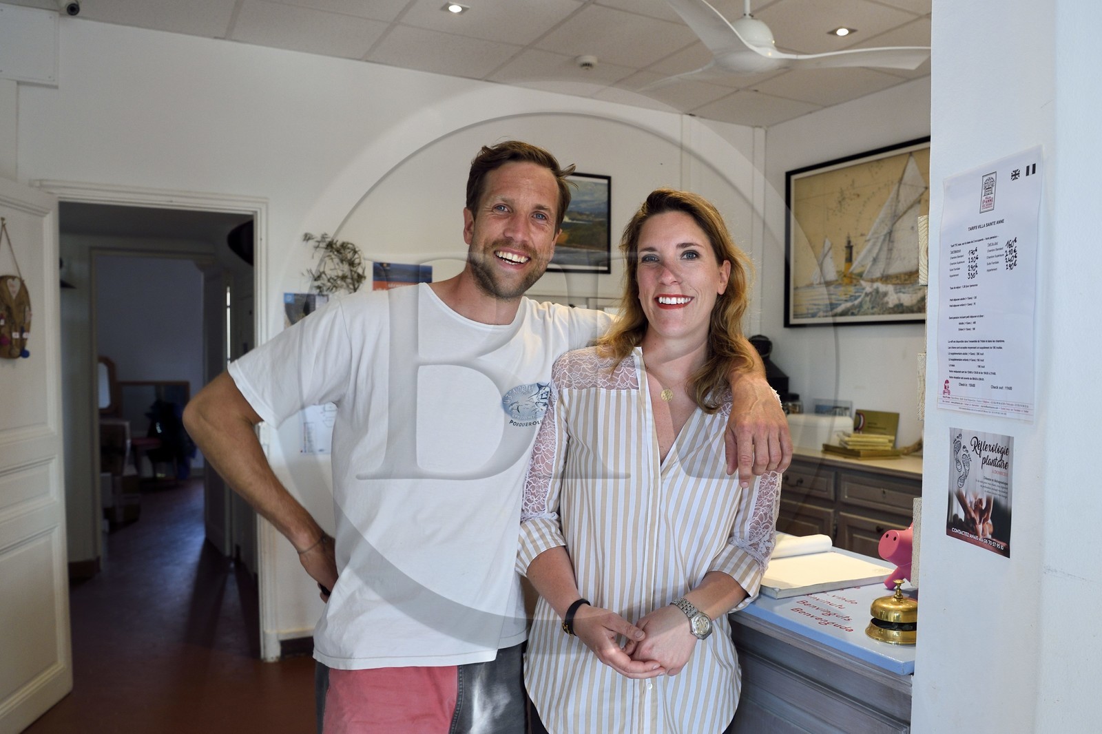France, Var (83), Iles d'Hyères, parc national de Port Cros, Ile de Porquerolles, village de Porquerolles, hotel-restaurant Villa Sainte Anne sur la Place d'Armes tenu par Adèle et Baptiste Le Ber
