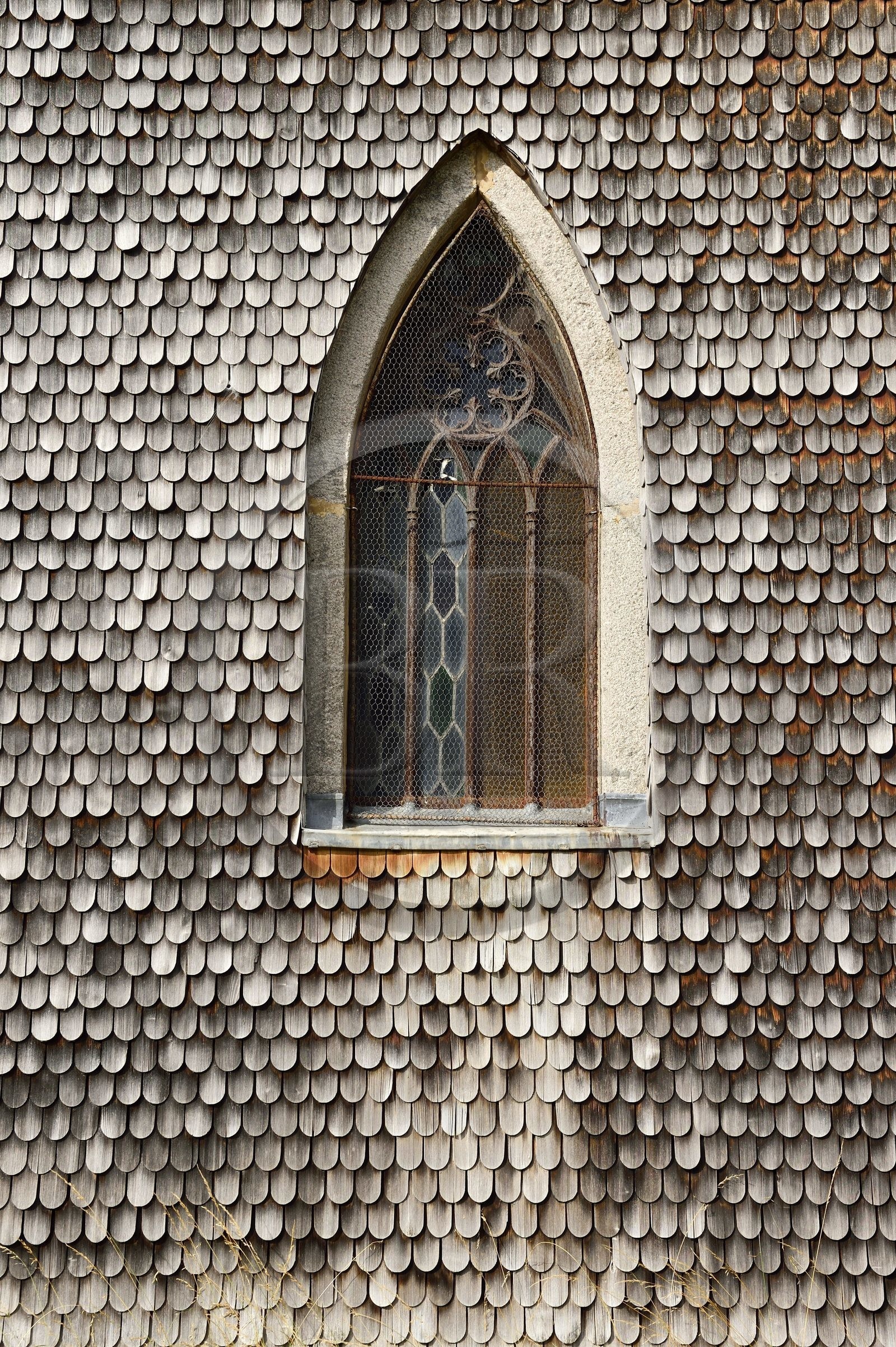 France, Vosges (88), Le Valtin, village de la haute-vallée de la Meurthe, chapelle du Rudlin, facade recouverte de tavaillons ou ancelles de bois servant à la protection contre les intempéries
