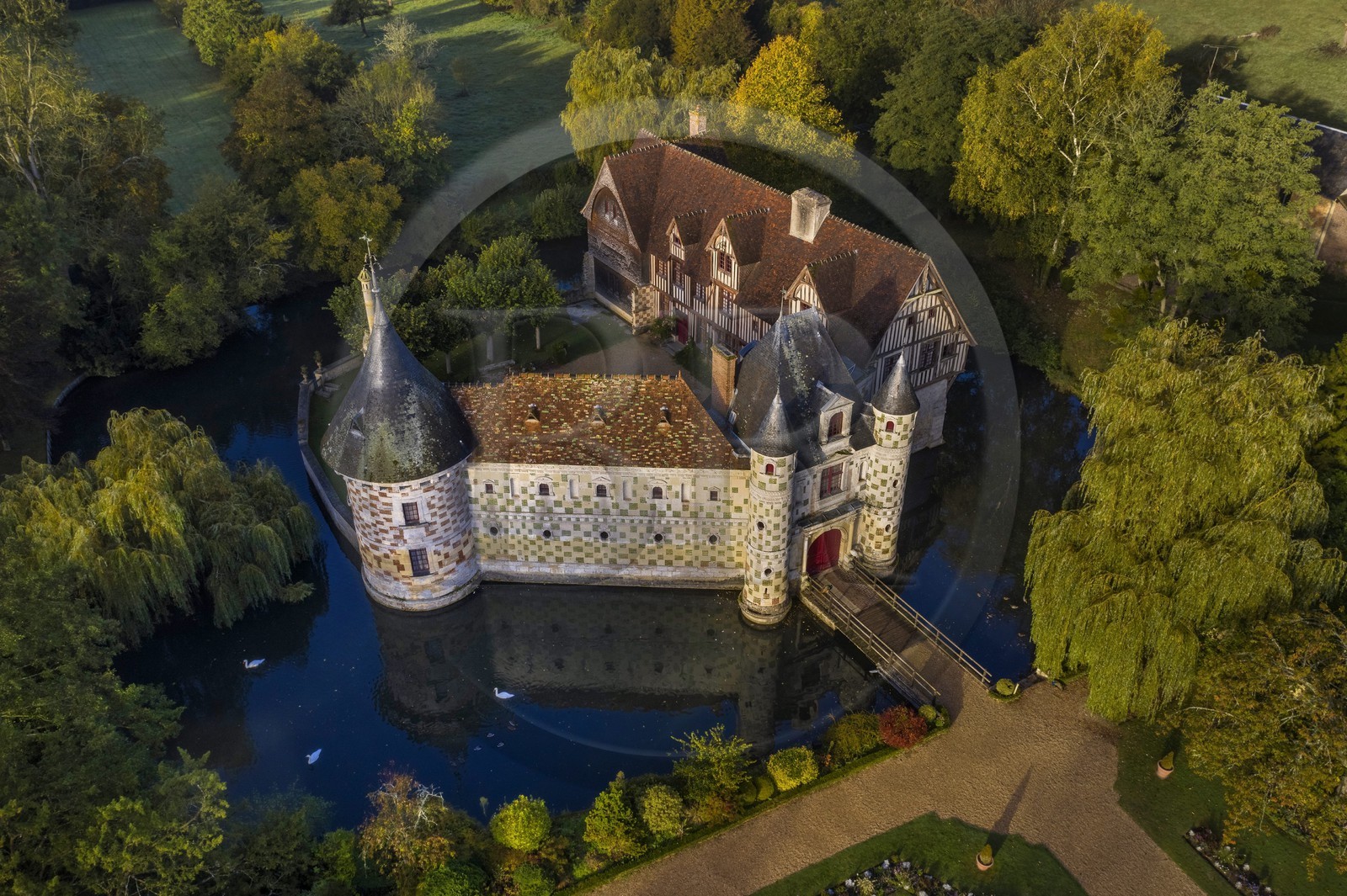 France, Calvados (14), Pays d'Auge, le chateau de Saint-Germain-de-Livet du XVe et XVIe siècle labellisé Musée de France (vue aérienne)
