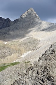 France, Alpes de Haute Provence, Uvernet Fours, Mercantour National Park, Ubaye valley, lake tour hiking trail of the Cayolle pass, Mount Pelat (3051 m)