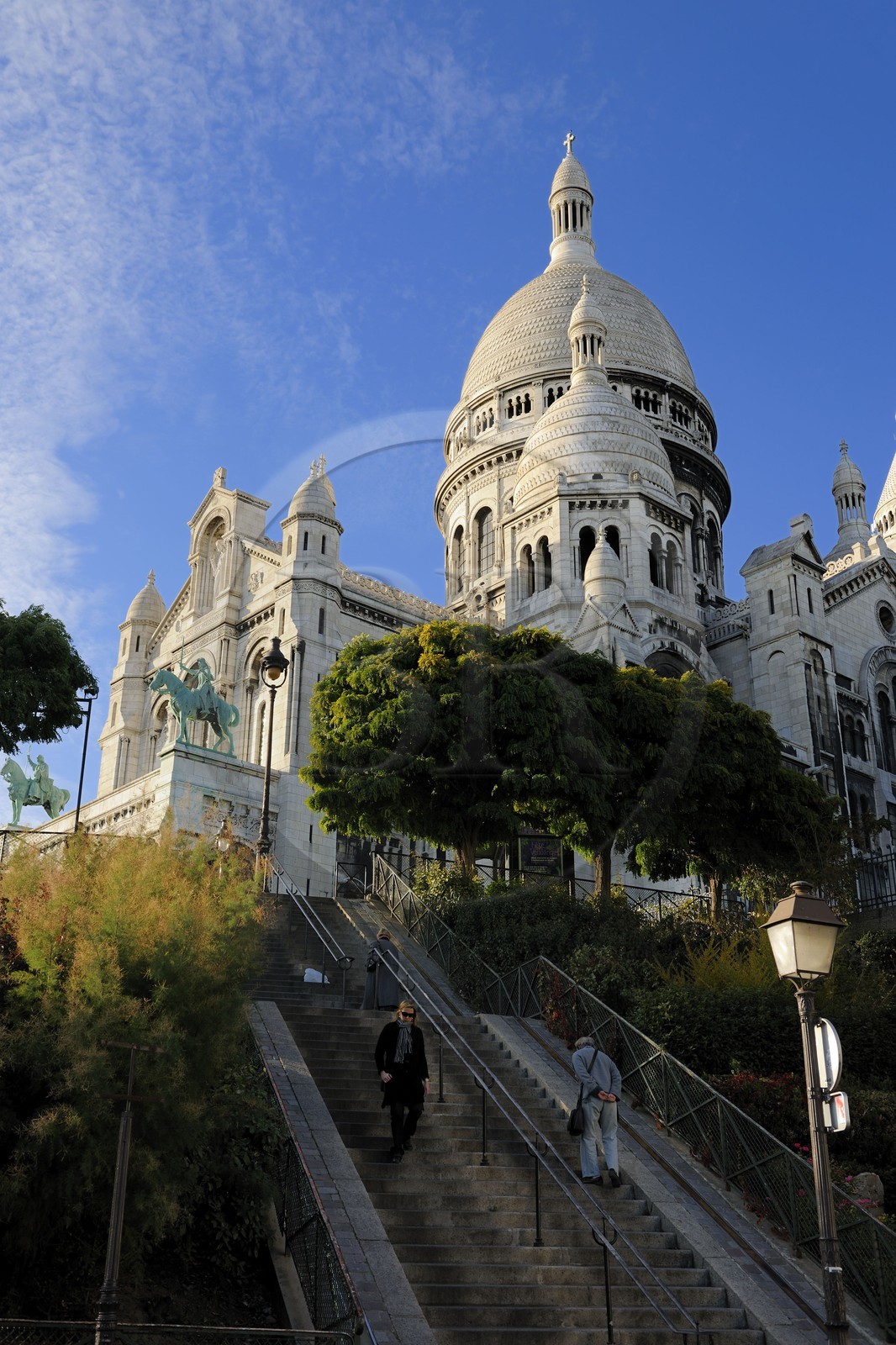 France, Paris, the Butte Montmartre, the Basilique du Sacre Coeur (Sacred Heart Basilica)