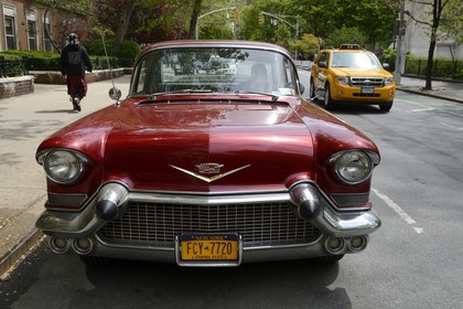 Etats-Unis, New York, Manhattan, Greenwich village, Cadillac de collection sur Washington Square