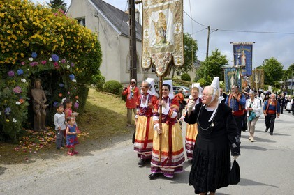 France, Finistère (29), Locronan, procession de la petite Troménie