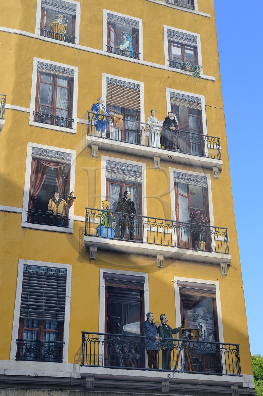 France, Rhone, Lyon, historic site listed as World Heritage by UNESCO, Rue de la Martiniere, fresco of the People of Lyon (La Fresque des Lyonnais) carried out by the City of Creation
