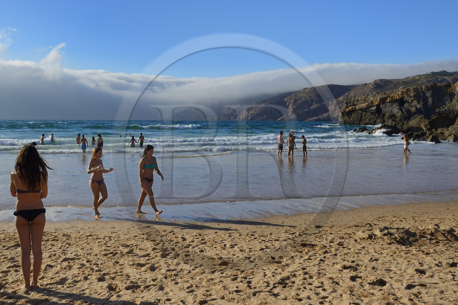 Portugal, région de Lisbonne, Cascais, petite plage sauvage de Abano au nord de la plage de Guincho sur la côte d'Estoril
