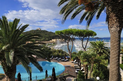 Italie, Toscane, marina de Punta Ala depuis l'hotel Relais & Chateaux Cala del Porto