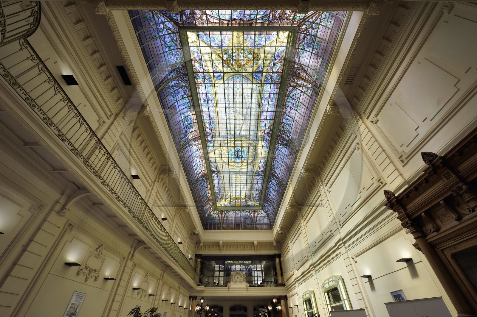 France, Meurthe et Moselle, Nancy, monumental glass Art Nouveau 250m2 of the bank Crédit Lyonnais today LCL by Jacques Gruber School of Nancy
