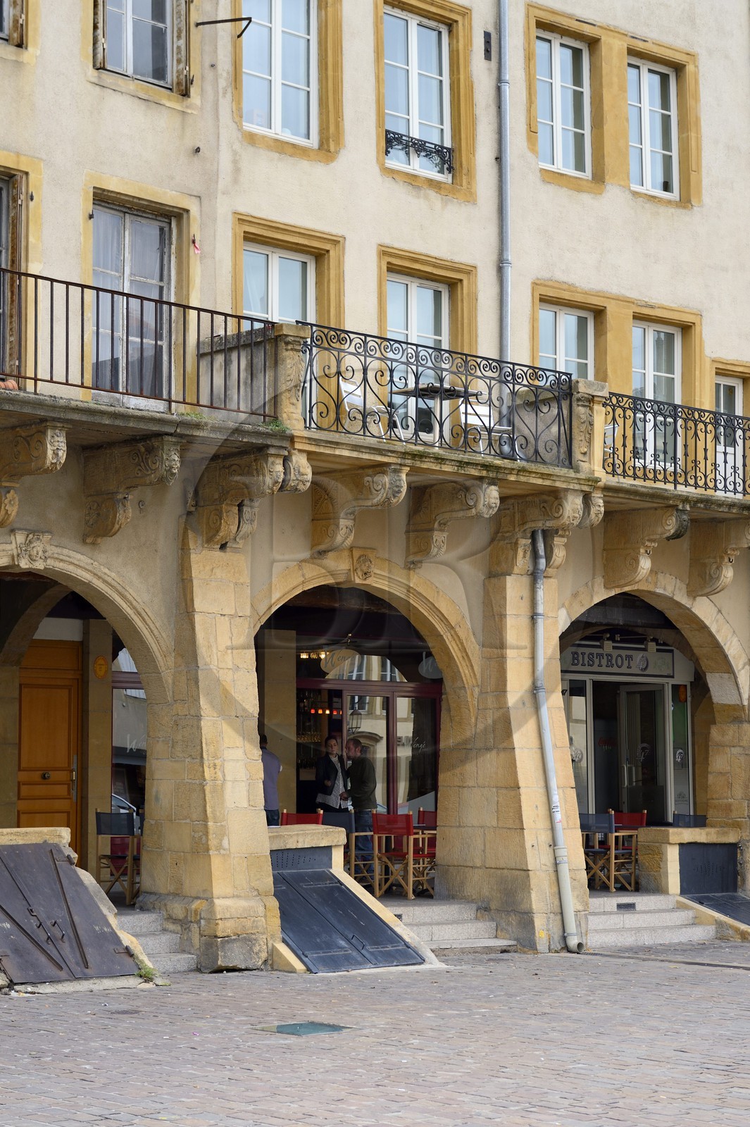 France, Moselle, Metz, Medieval houses with arcades of the Place Saint-Louis