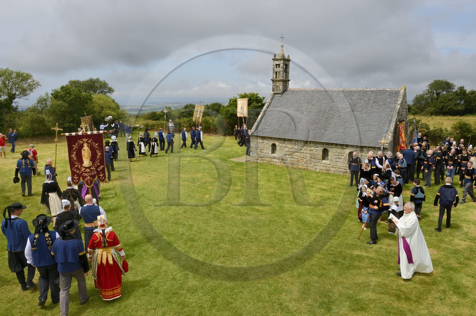 France, Finistere, Locronan, the procession of the small Tromenie arrives at the chapel ti ar Sonj at the top of Mount St. Ronan, Plas ar c'horn (place of the horn) is the location of the 10th and main station