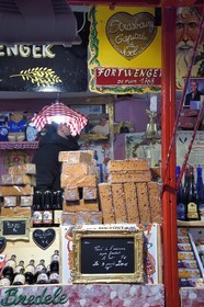 France, Bas Rhin, Strasbourg, old town listed as World Heritage by UNESCO, Christmas market (Christkindelsmarik) in Place Broglie, sale of gingerbread and other cakes