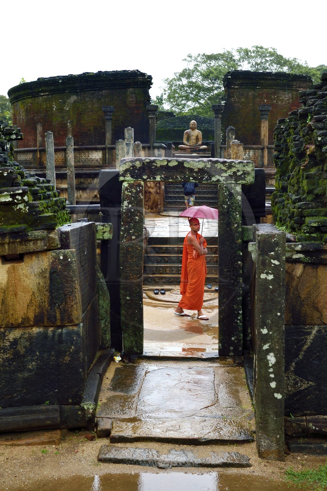 Sri Lanka, province du Centre-Nord, Polonnaruwa, l'ancienne capital du pays (XIe au XIIIe siècle) est classée au Patrimoine Mondial de l'UNESCO, terrasse de la relique de la dent, Vatadage (chambre des reliques)