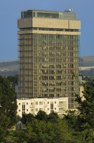 Irlande, Comté de Cork, Cork, rehabilitation d'un immeuble de 1968, le County Hall, par l'architecte Shay Cleary