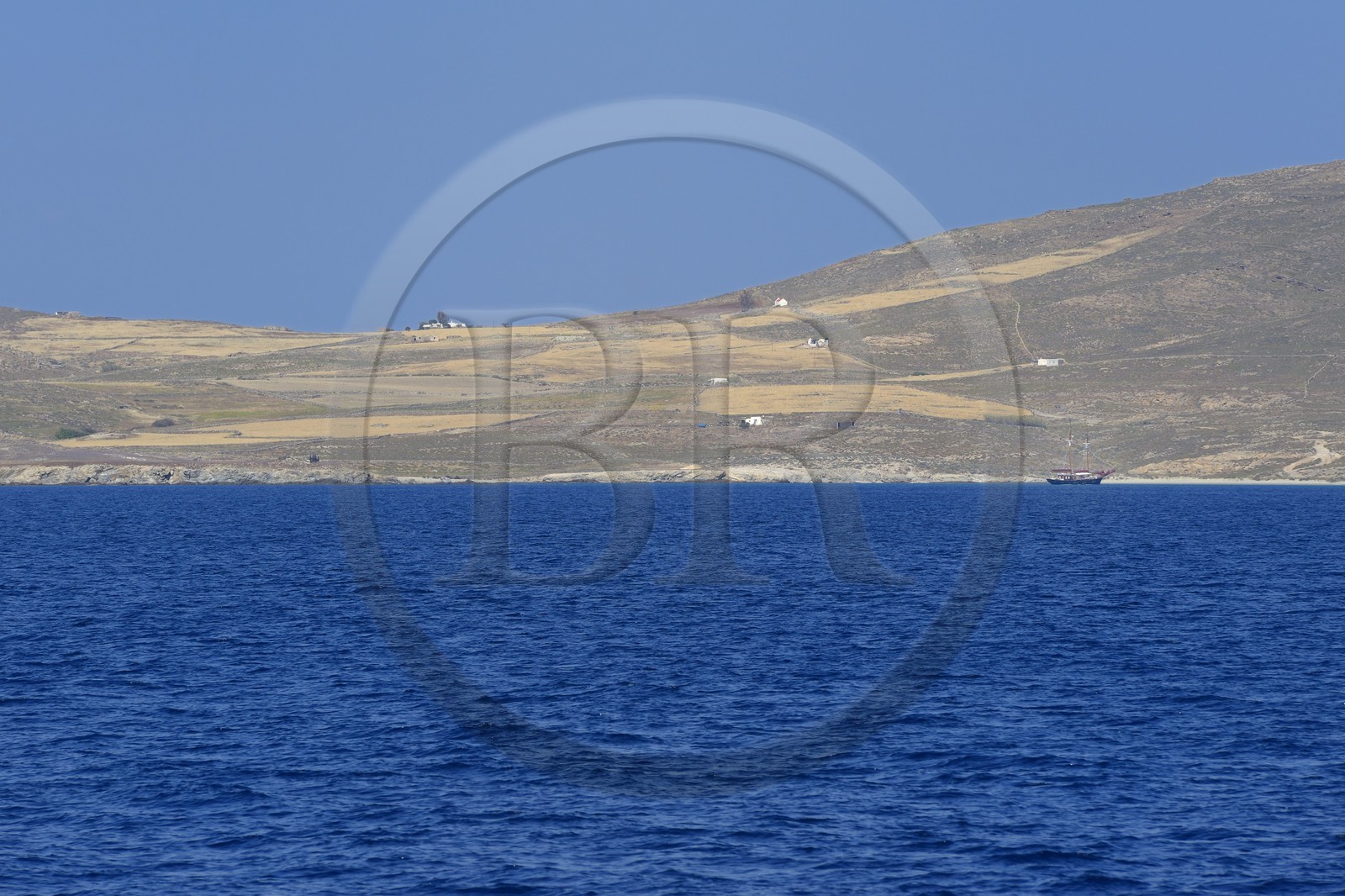 Grèce, Les Cyclades, mer Égée, île de Rhénée (ou Rínia) en face de l'île de Delos