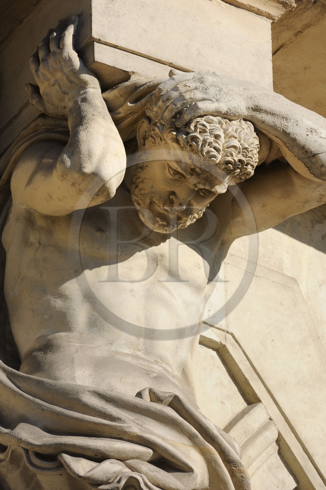 France, Hérault (34), Montpellier, atlante d'un immeuble 19ème siècle rue Foch