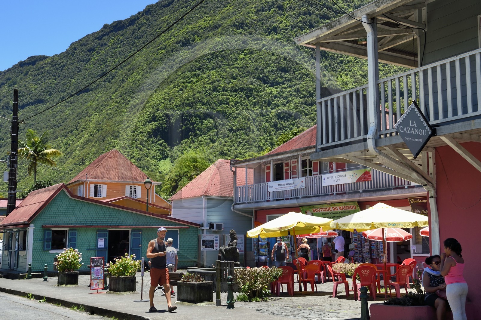 France, Ile de la Reunion, Cirque de Salazie, classé Patrimoine Mondial de l'UNESCO, Hell-Bourg, labellisé les Plus Beaux Villages de France, la place centrale du village