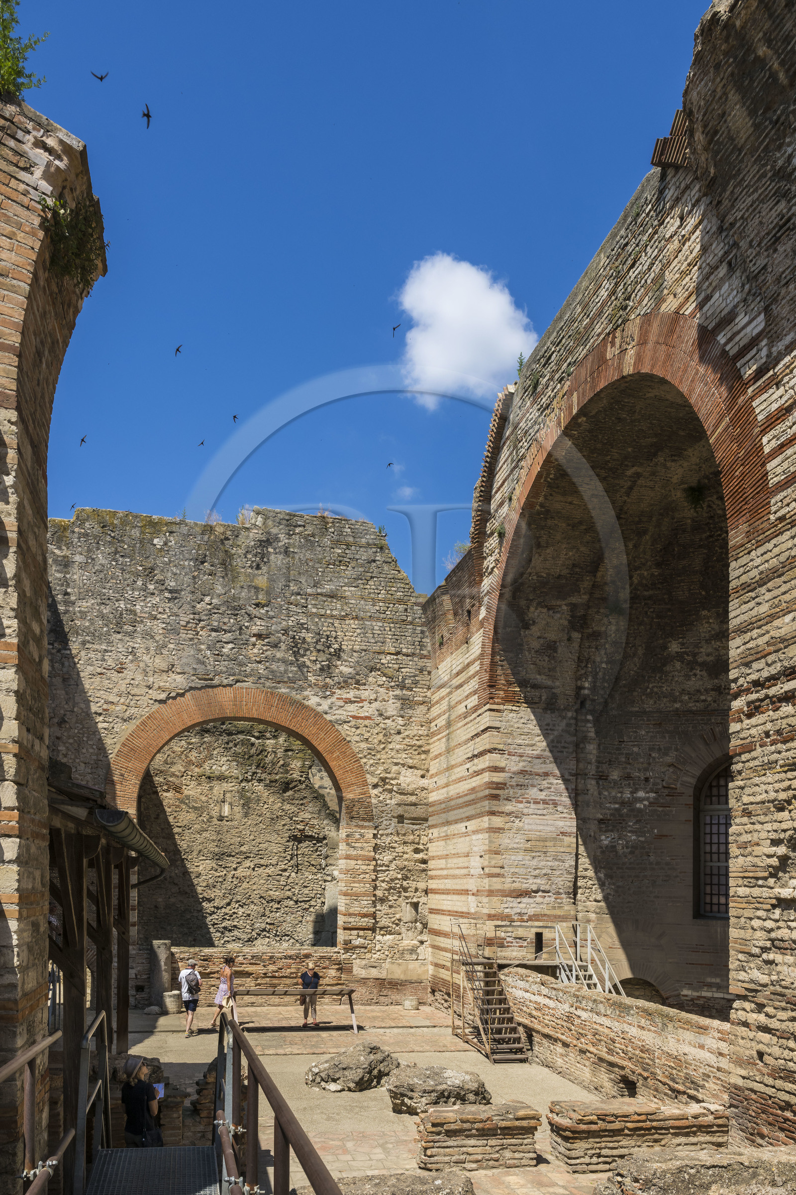 France, Bouches-du-Rhône (13), Arles, les Thermes de Constantin, bains romains du IVe siècle classés Patrimoine Mondial de l'UNESCO