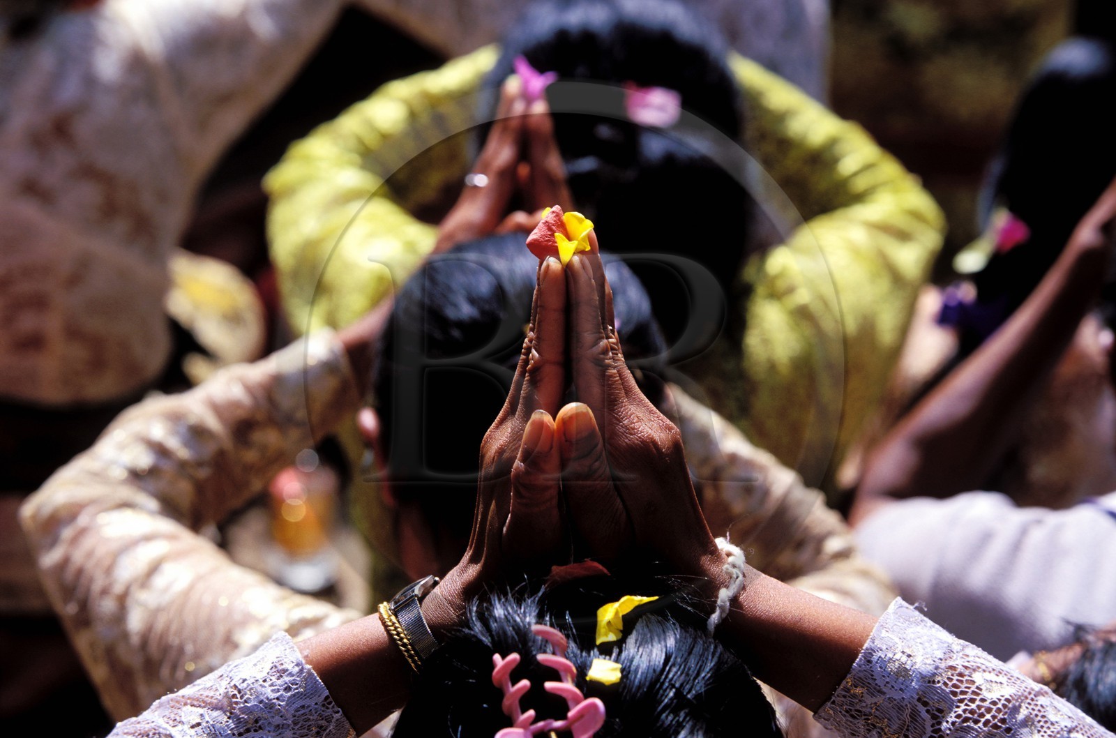 Indonésia, Bali island, Bela Tungan village, prayer to the God of the Pura Dalem