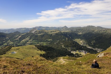 France, Cantal (15), monts du Cantal, Parc Naturel Régional des Volcans d' Auvergne, la station de montagne Super Lioran au sommet du Plomb du Cantal (1855m)