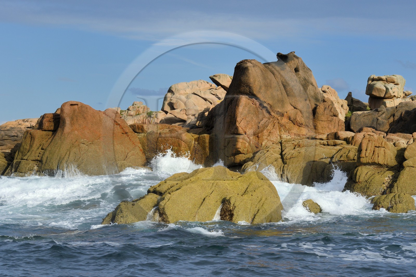 France, Côtes-d'Armor (22), Côte de Granit Rose, Perros-Guirec, Ploumanac'h, la pointe de Squewel France, Cotes-d'Armor, Cote de Granit Rose (the Pink Granite coast), Perros Guirec, Ploumanach, Pointe de Squewel