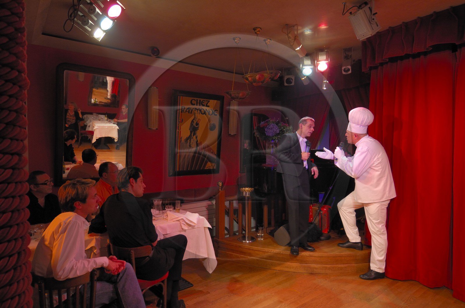 France, Paris, the cabaret Chez Raymonde