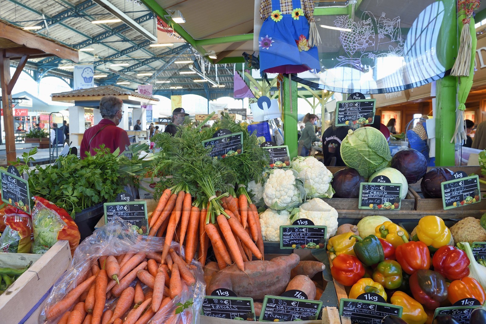France, Charente (16), Cognac, marché couvert les Halles
