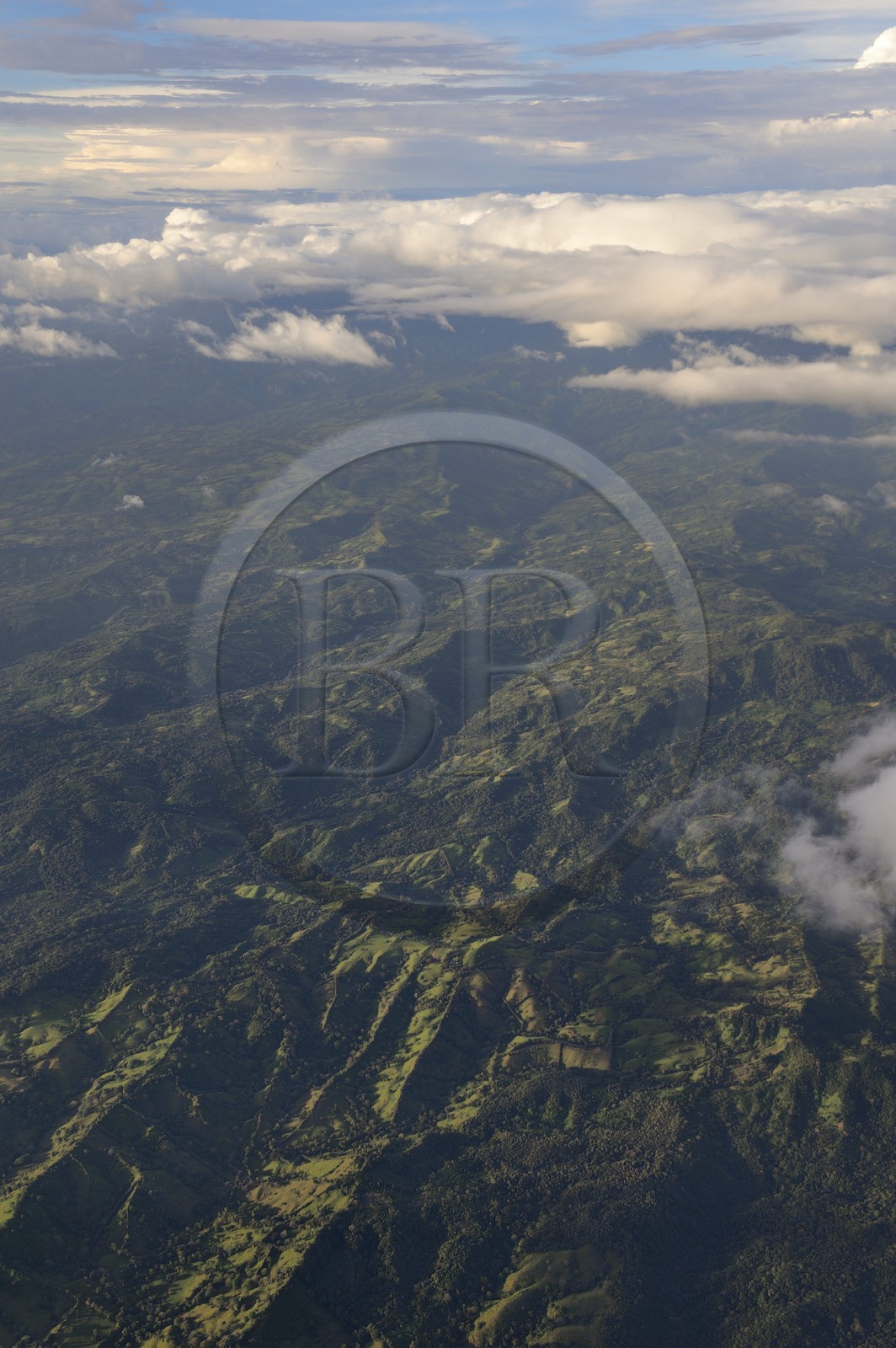 Panama, province de Veraguas, montagnes de la Cordiellera Central (vue aérienne)