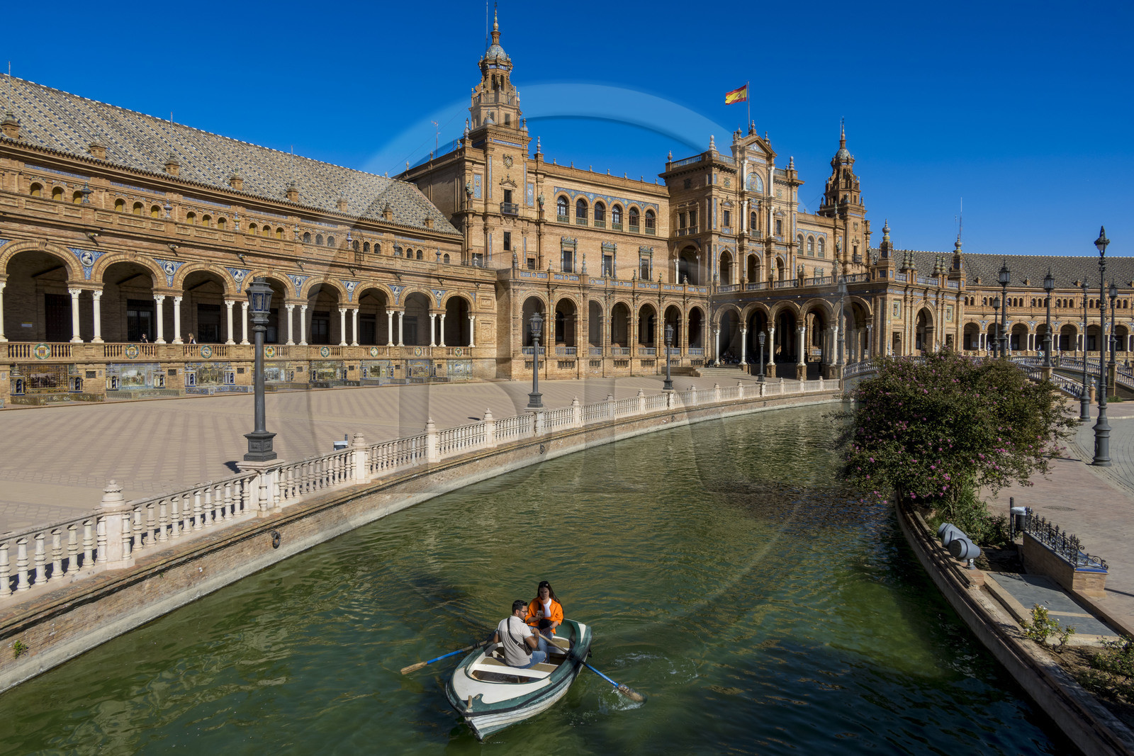 Espagne, Andalousie, Séville, Parque de Maria Luisa, Plaza de Espana (Place d'Espagne) construite par l'architecte Anibal Gonzalez pour l'Exposition ibéro-américaine de 1929