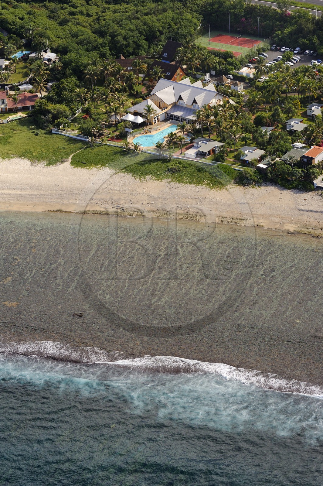 France, île de la Réunion, la Cote Ouest, le lagon de Saint-Gilles-Les-Bains, l'Ermitage-les-Bains (vue aérienne)