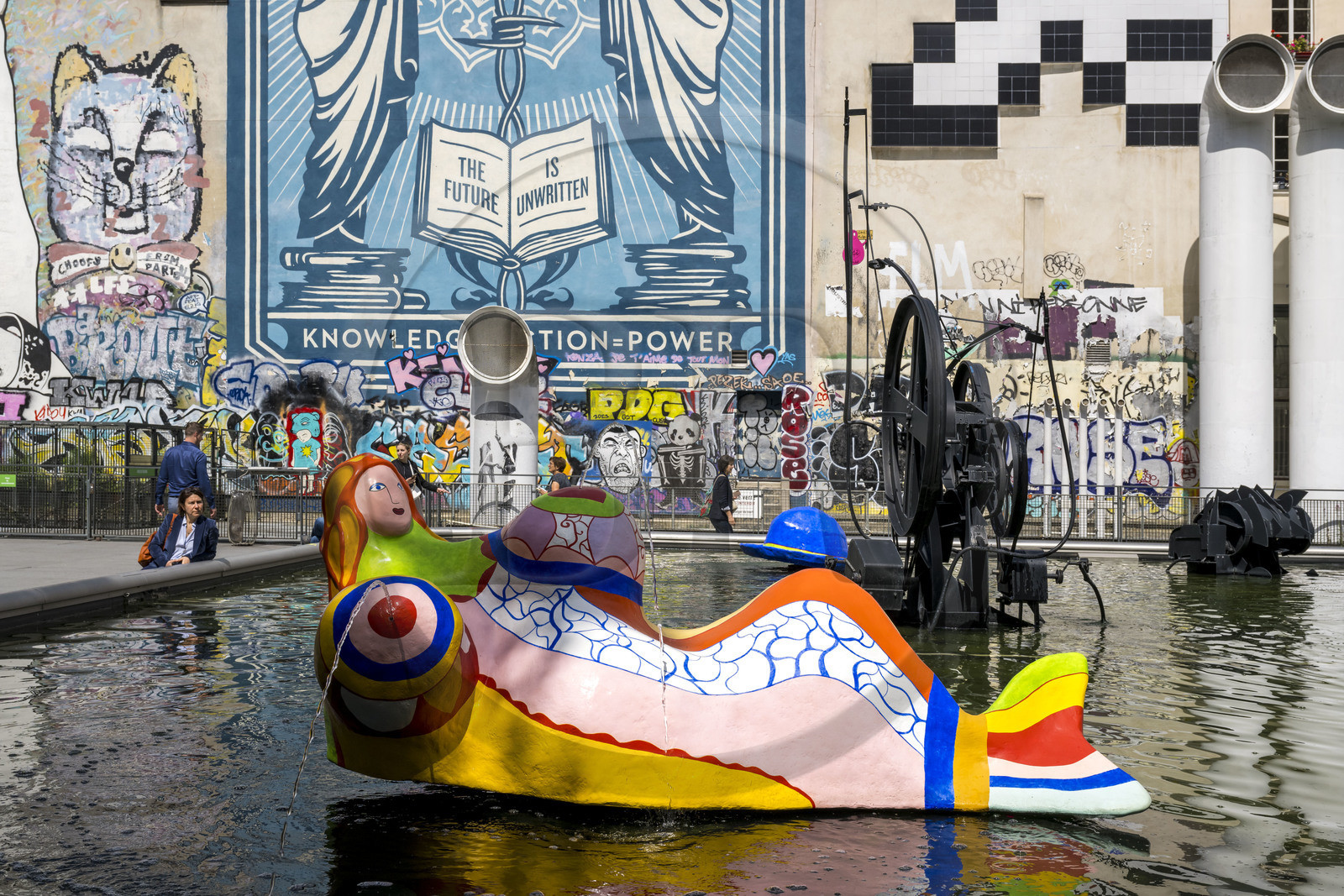France, Paris (75), quartier des Halles  Beaubourg, la fontaine Stravinsky de Jean Tinguely et Niki de Saint Phalle