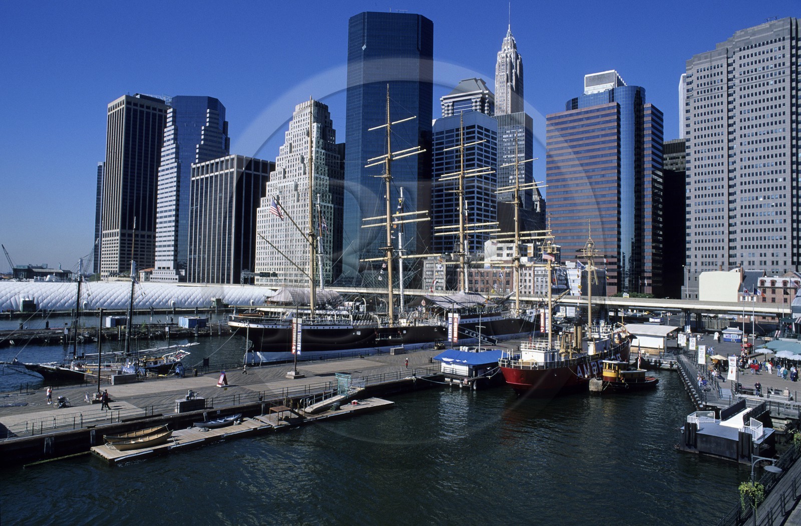 Etats-Unis, New York, Lower Manhattan, South Street et Seaport Pier 15, 16 et 17