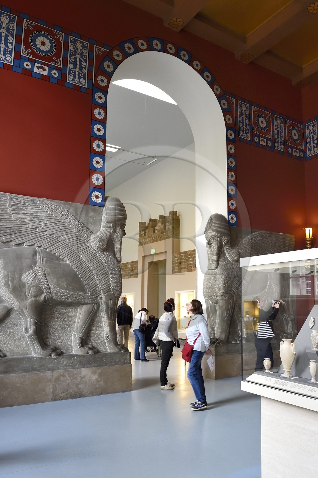 Allemagne, Berlin, l'Ile aux musées, classée Patrimoine Mondial de l'UNESCO, musée de Pergame (Pergamonmuseum), Taureau androcéphale ailé gardien du palais de Sargon II à Dur-Sharrukin en Assyrie