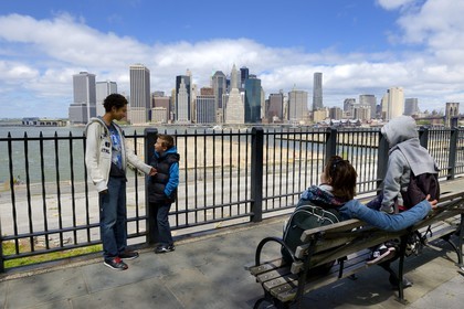 Etats-Unis, New York, Downtown Manhattan vue de la promenade à Brooklyn