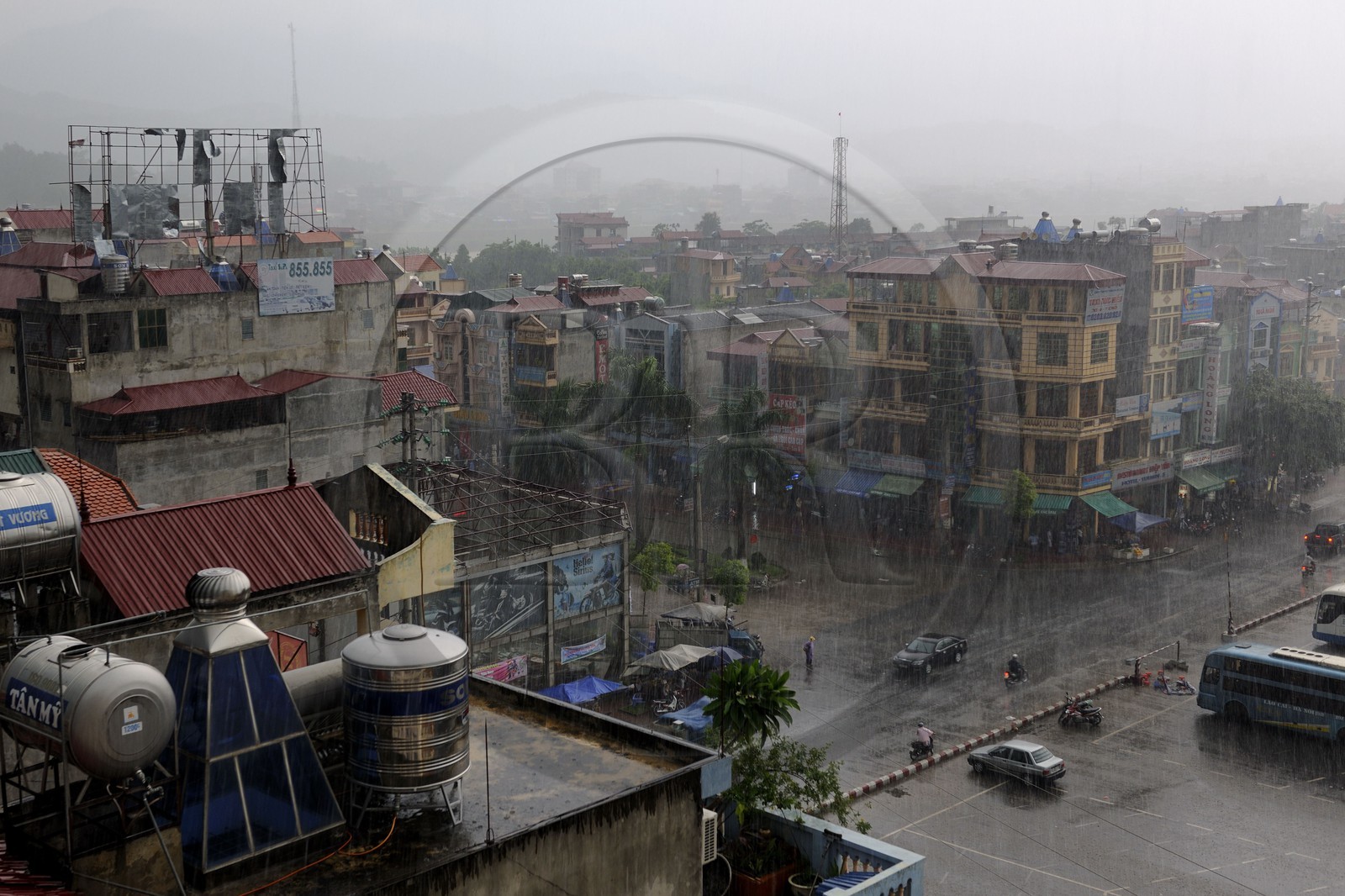 Vietnam, province de Lao Cai, ville de Lao Cai, place de la gare