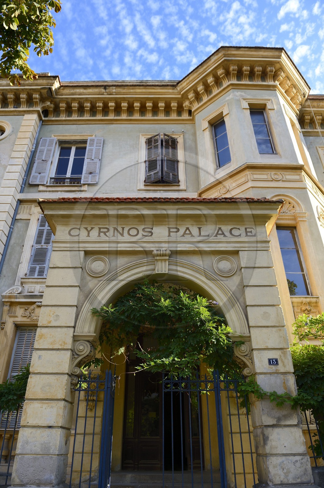 France, Corse-du-Sud (2A), Ajaccio, quartier dit des étrangers, ancien Cyrnos Palace sur le cours du Général-Leclerc