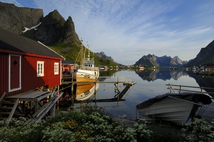Norway, Nordland County, Lofoten Islands, Moskenes island , fisherman's house in Reine under the midnight sun