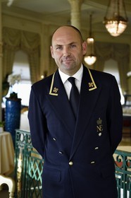France, Pyrénées-Atlantiques (64), Pays-Basque, Biarritz, Hotel du Palais, le chef concierge et Clefs d'Or Olivier Pasquet