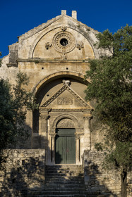 France, Bouches-du-Rhône (13), Tarascon, chapelle Saint-Gabriel du XIIe siècle, bel exemple d'art roman provencal, située à l'emplacement de l'important carrefour d'Ernaginum où se croisaient dans l'Antiquité la via Domitia, la via Aurelia et la via Agrippa