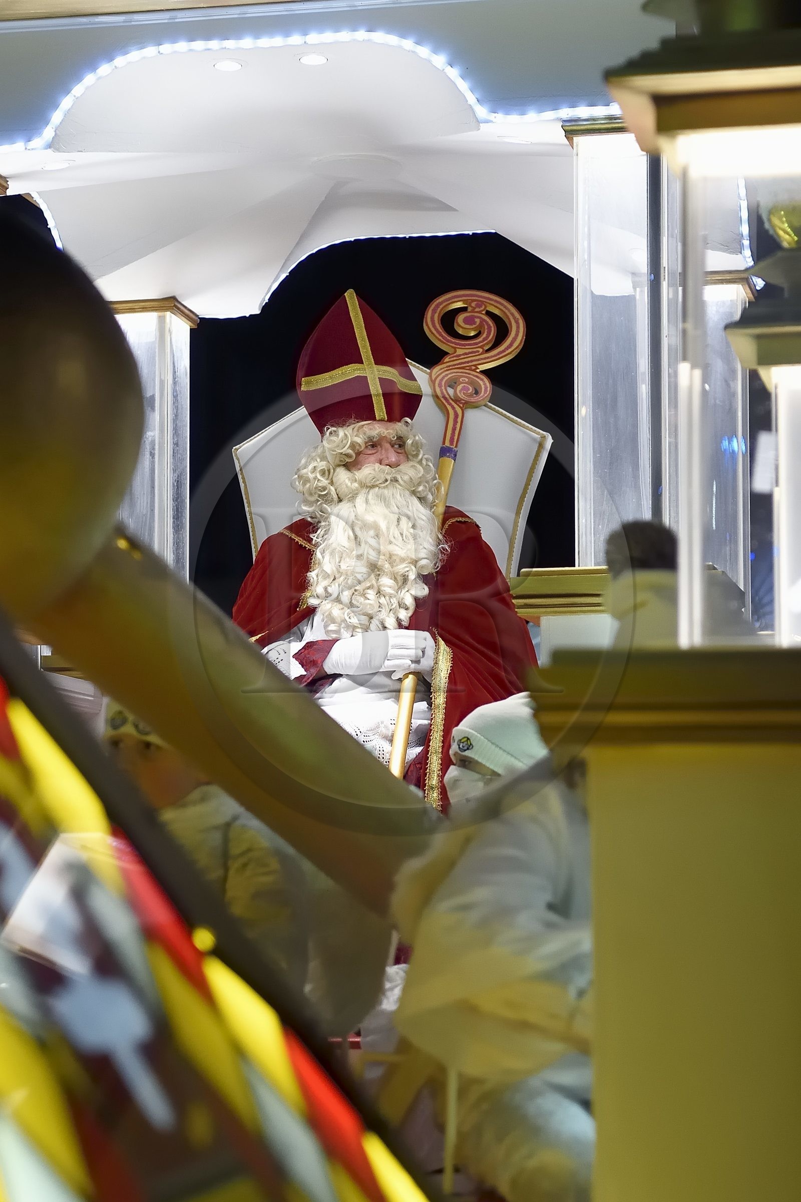 France, Meurthe-et-Moselle (54), Nancy, place Stanislas, le défilé de la Saint-Nicolas, le char de Saint Nicolas