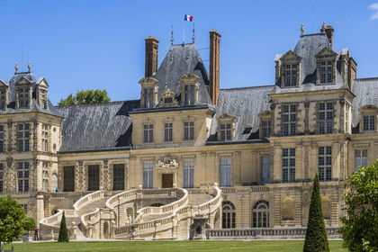 France, Seine-et-Marne, Fontainebleau, castle of Fontainebleau listed as World Heritage by UNESCO, Cour du Cheval blanc, horseshoe staircase made in 1550 by Philibert Delorme then redone between 1632 and 1634 by Jean Androuet du Cerceau, it is composed of two monumental parallel fretted flights of 46 steps
