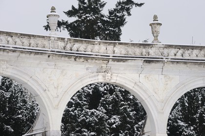 France, Yvelines (78), parc du château de Versailles, classé Patrimoine Mondial de l'UNESCO, Bosquet de la Colonade, péristyle circulaire de Mansart