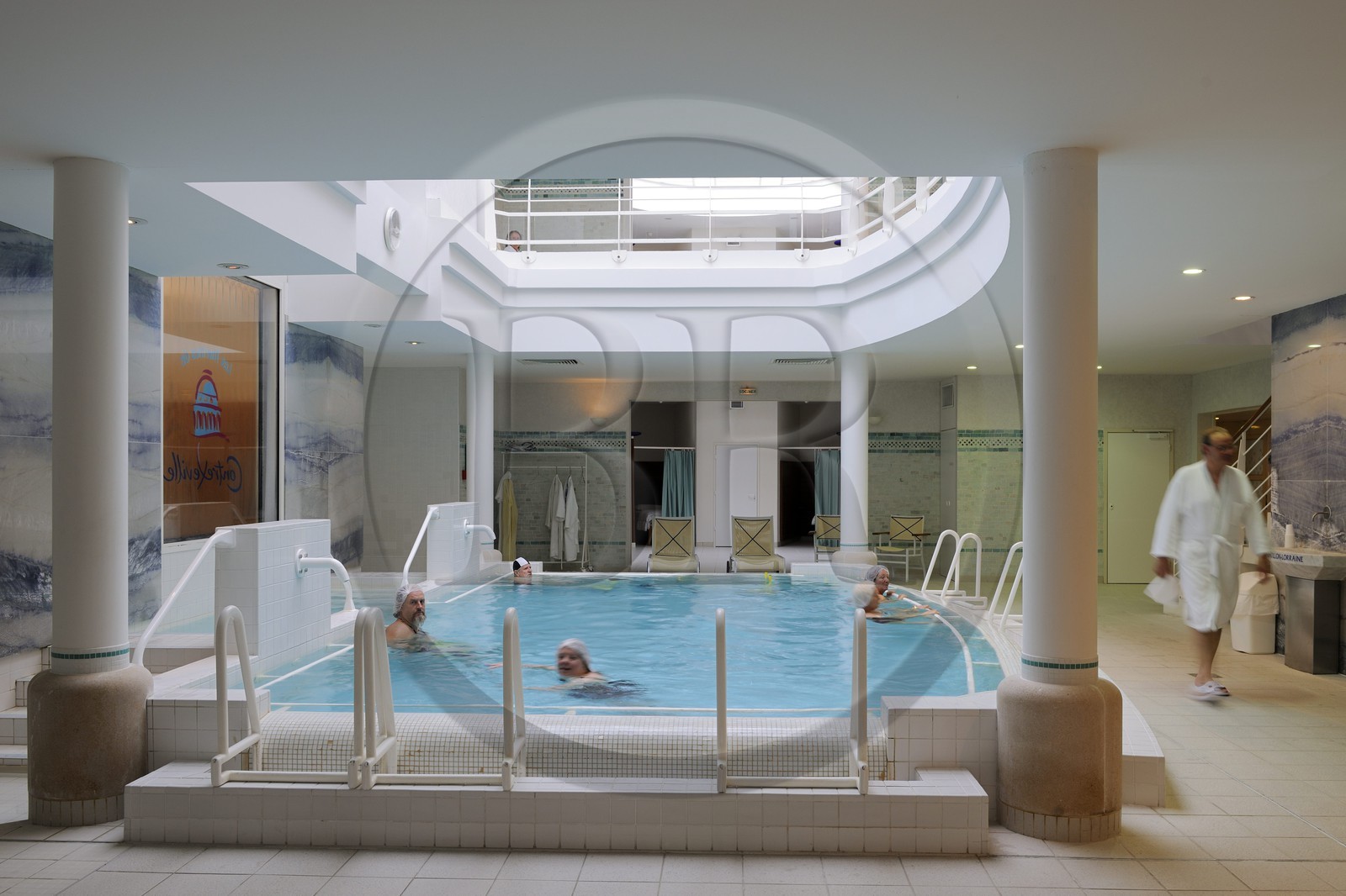 France, Vosges (88), Contrexéville, thermes de Contrexéville (Groupe Eurospa), la piscine