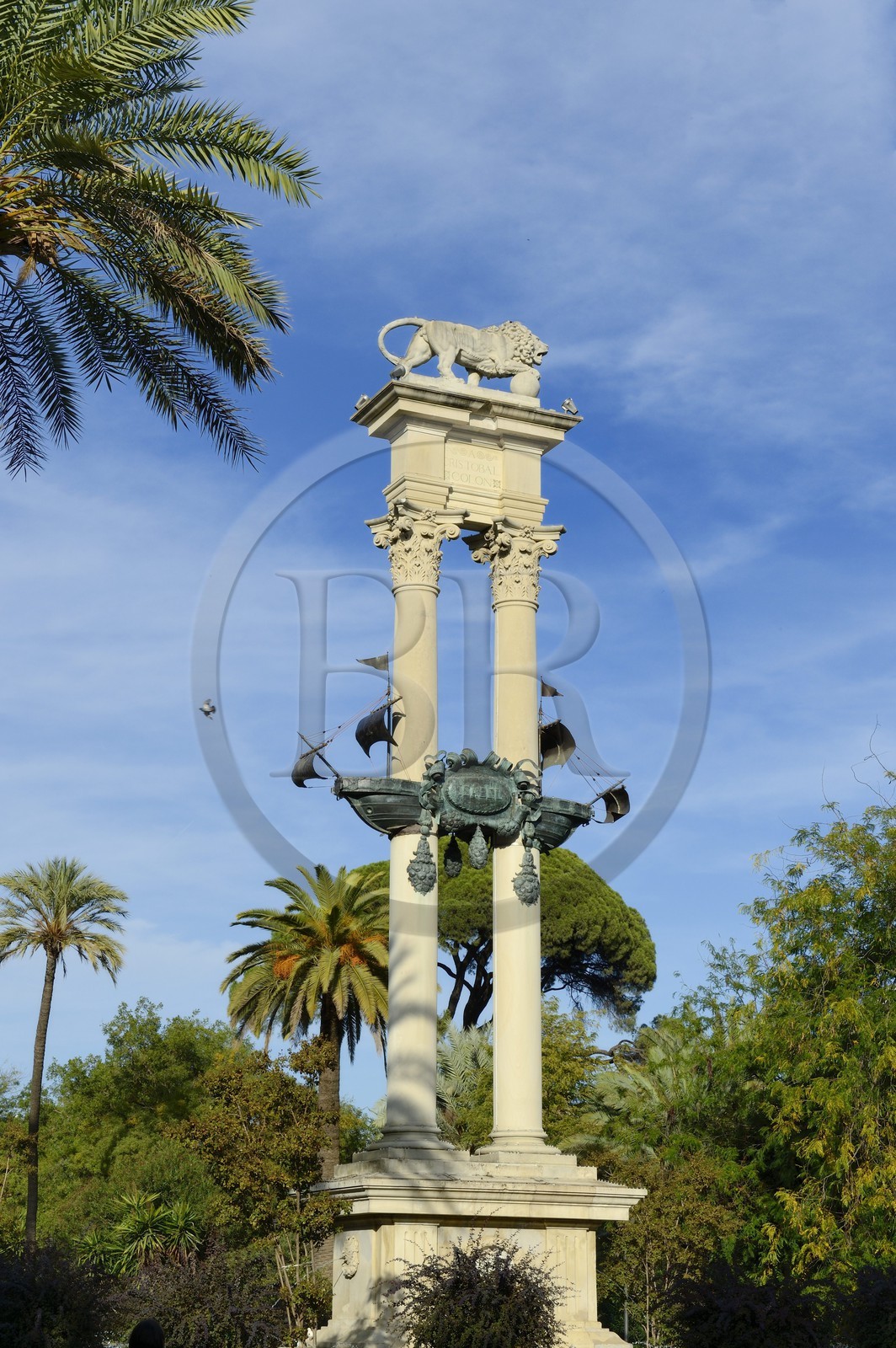 Espagne, Andalousie, Séville,  Jardins de Murillo, monument dédiée à Christophe Colomb