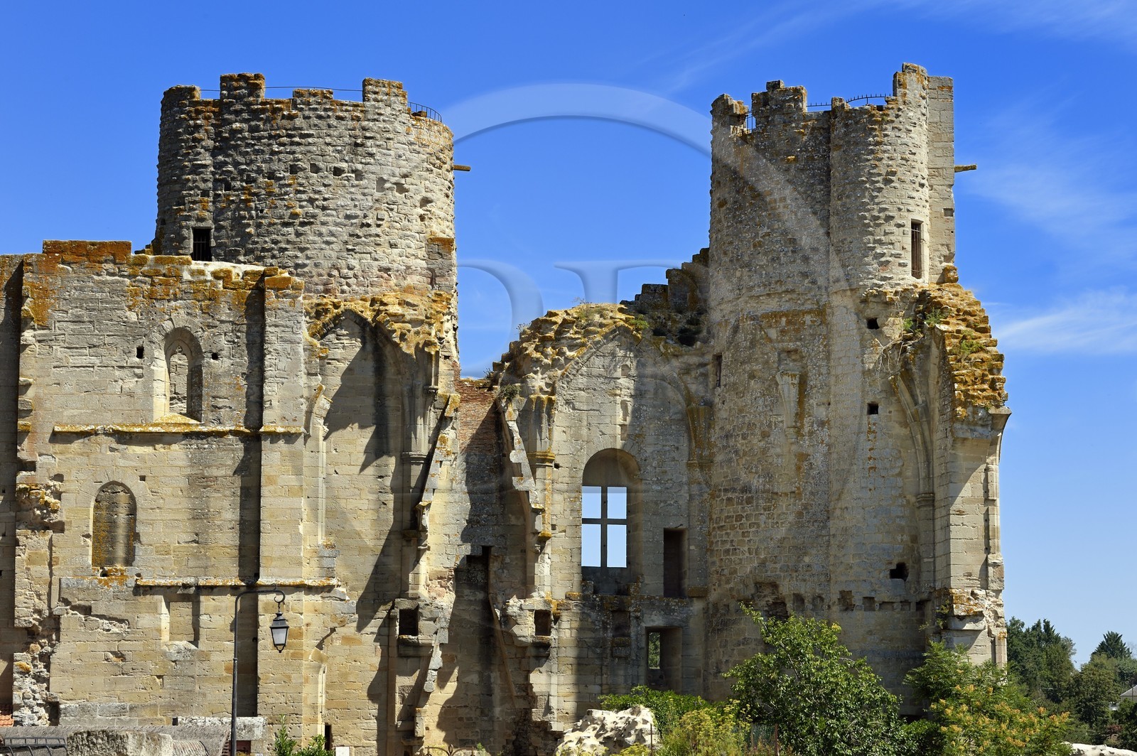 France, Allier (03), ancienne province du Bourbonnais, chateau de Bourbon-l'Archambault du XIIIe siècle
